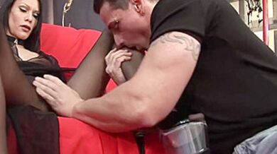 Fernanda Soares - Big Stud Suck A Big Giant Transgender Cock