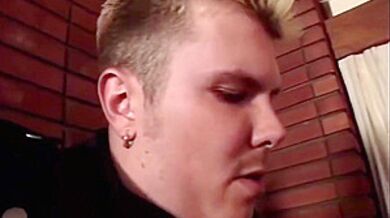 Shemale Slut Gets Her Wet Pussy Stretched Out