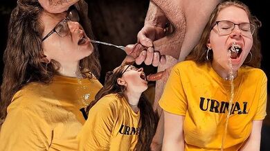 La ragazza sciatta, mi ha chiesto di farle pipì in bocca... lei NON era pronta