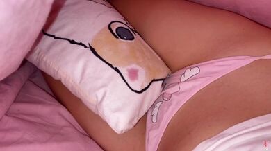 Lo scherzo è stato un successo! Tuffati velocemente sotto le mie coperte