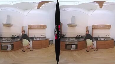 Check Me Out - DeviantsVR