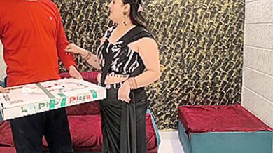 Pizza Delivery Boy Fuck With Indian Lady