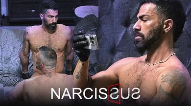 L'arrogante fusto Adam Ramzi può solo venire scopando davanti allo specchio - DisruptiveFilms